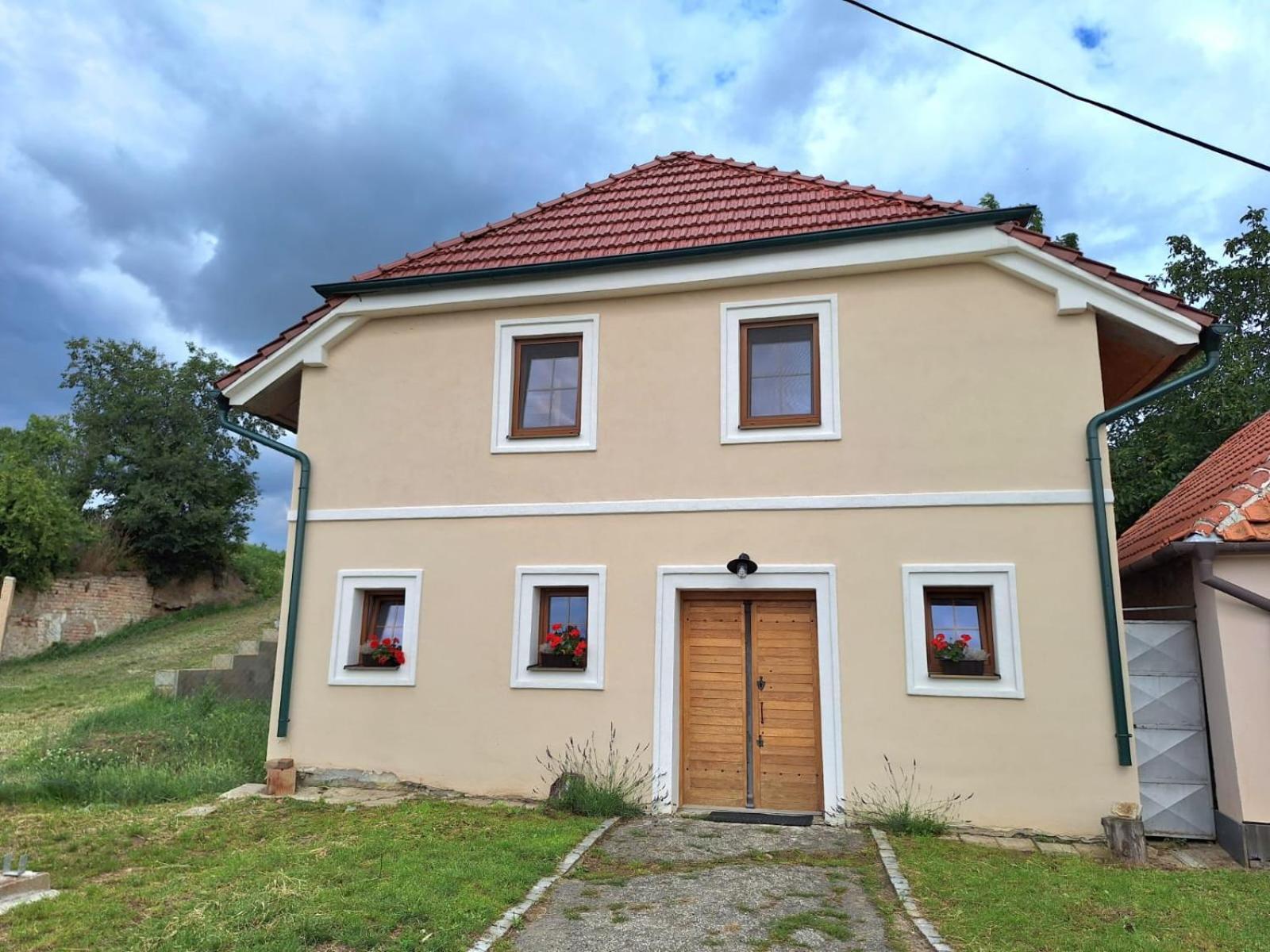 Apartmany Pausram Pouzdrany Exterior foto